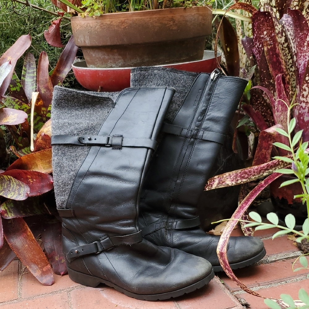 Stylish Black Leather Women's Boots